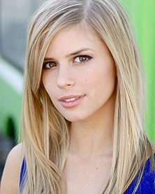 Carlson Young Autographed 8x10 Photo UACC Signed by uSTAR