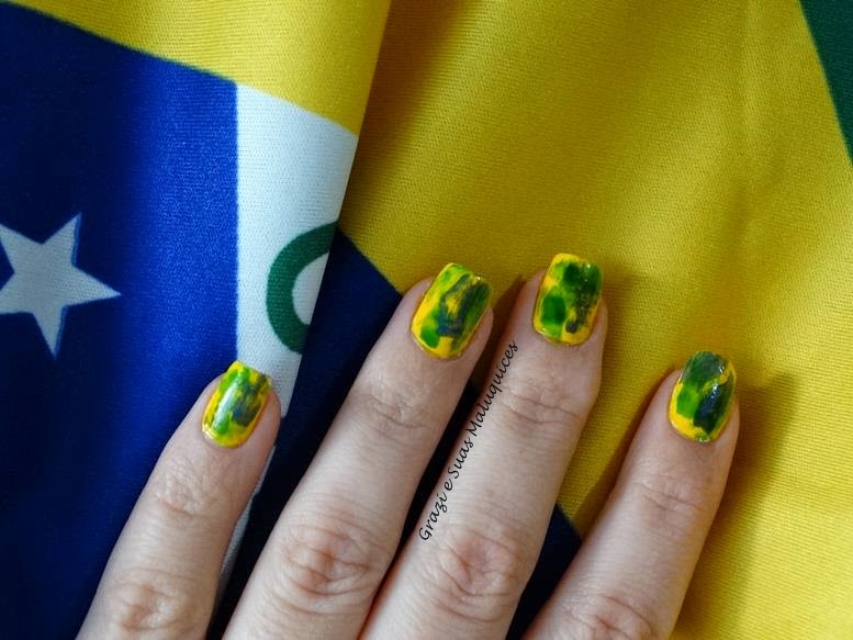 Distressed Nails - Nail Art para a Copa do Mundo