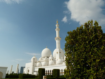 The Blog YOU Care About: The Sheikh Zayed Grand Mosque