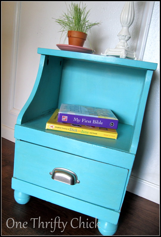 One Thrifty Chick DIY Chalk Paint {Nightstand Makeover}