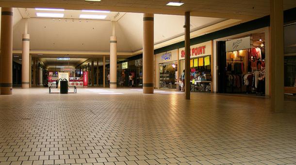 W Nr Forever Stupid Mall Names And A Sad Reality