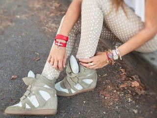 5 trends που πρέπει να σταματήσετε πλέον να φοράτε 5 trends που πρέπει να σταματήσετε πλέον να φοράτε