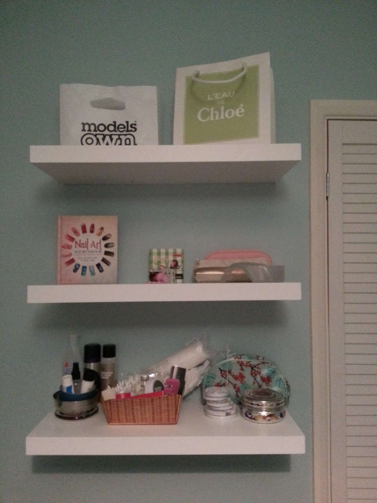 Lane's Lacquers My New Nail Room!