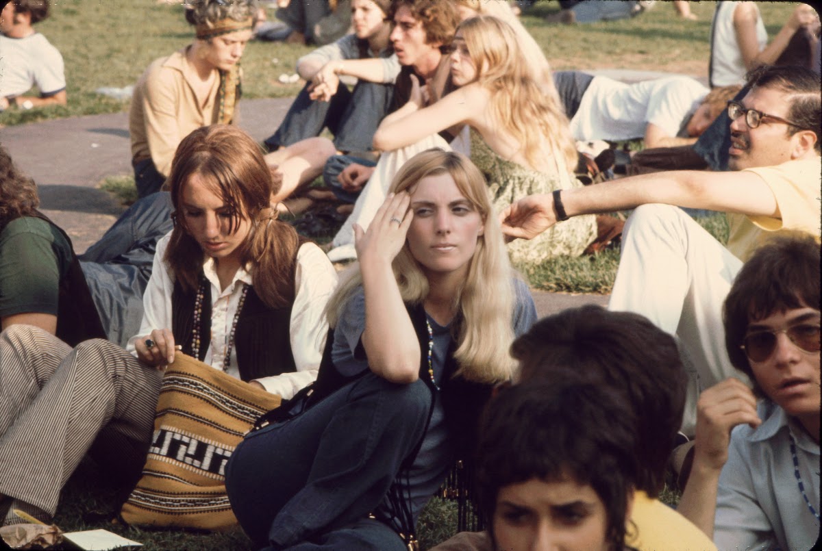 Girls Of Woodstock The Best Beauty And Style Moments From 1969 Gold