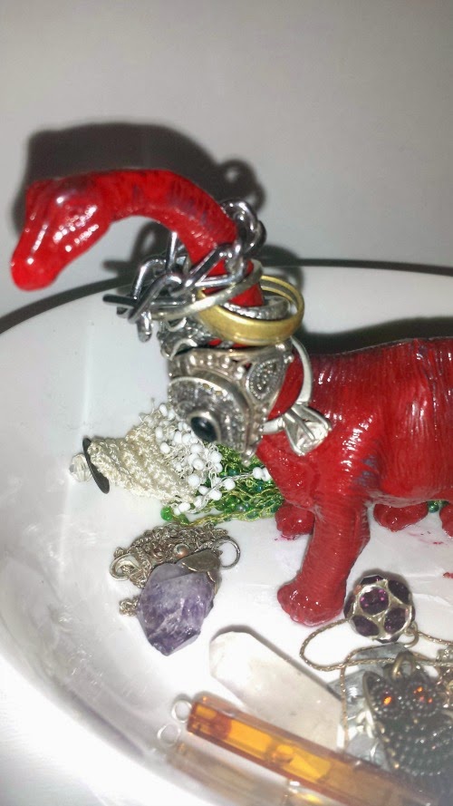 Methodical Living Make Your Own Jewelry Holder