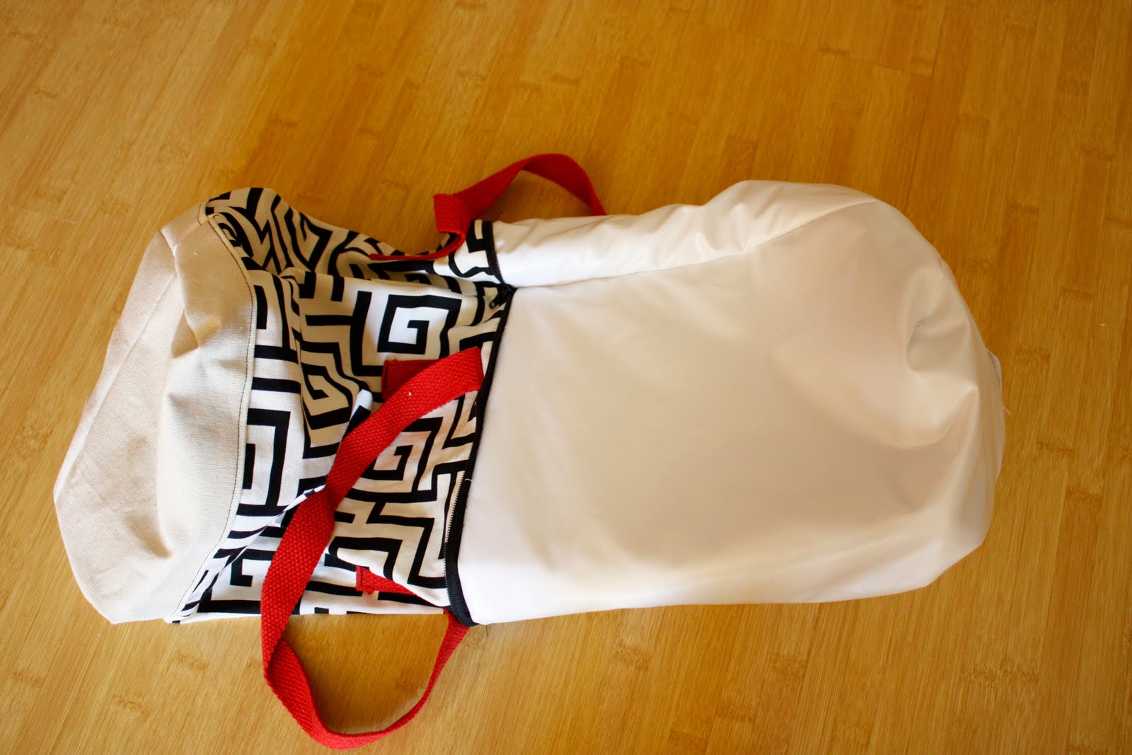 Zaaberry Insulated Lunch Tote Tutorial