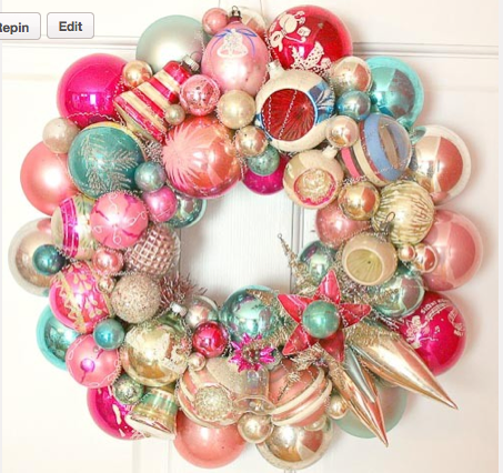 Mess of the Day: Christmas Ornament Wreaths