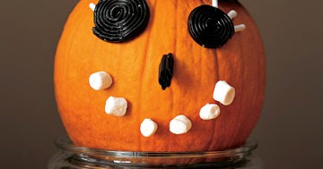 the Velde Voice: Creative Ways to Decorate Your Pumpkin for Halloween