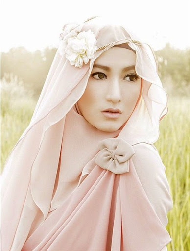 trend model gaya hijab ala lyra virna terbaru 2017/2018 trend model gaya hijab ala lyra virna terbaru 2017/2018