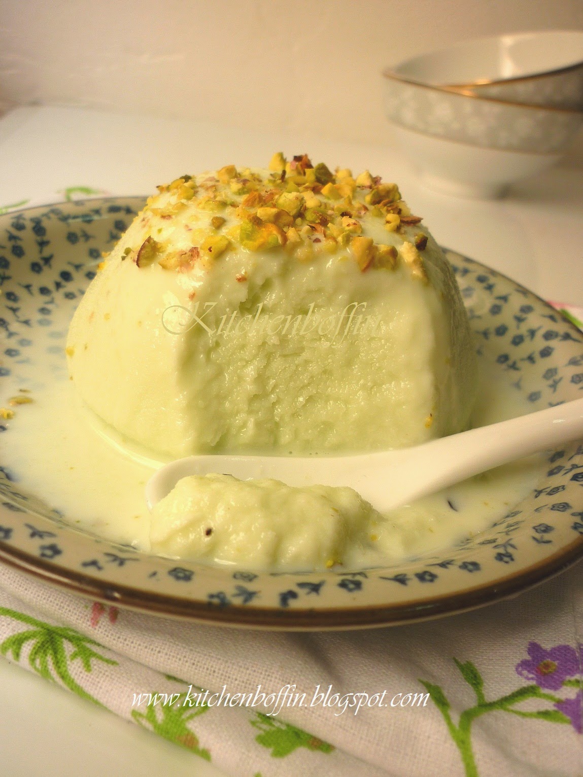 Kitchen Boffin Easy Pistachio Kulfi / Indian Pistachio Ice cream