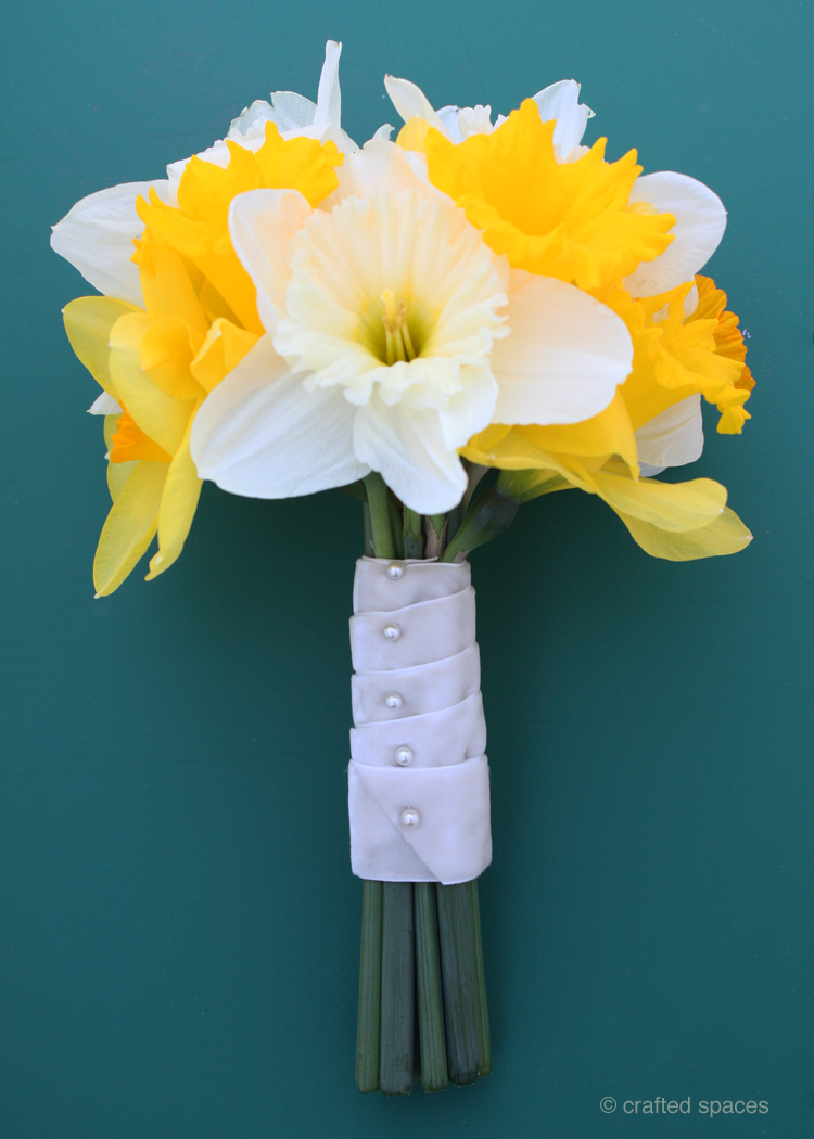 Crafted Spaces DIY Daffodil Bouquet