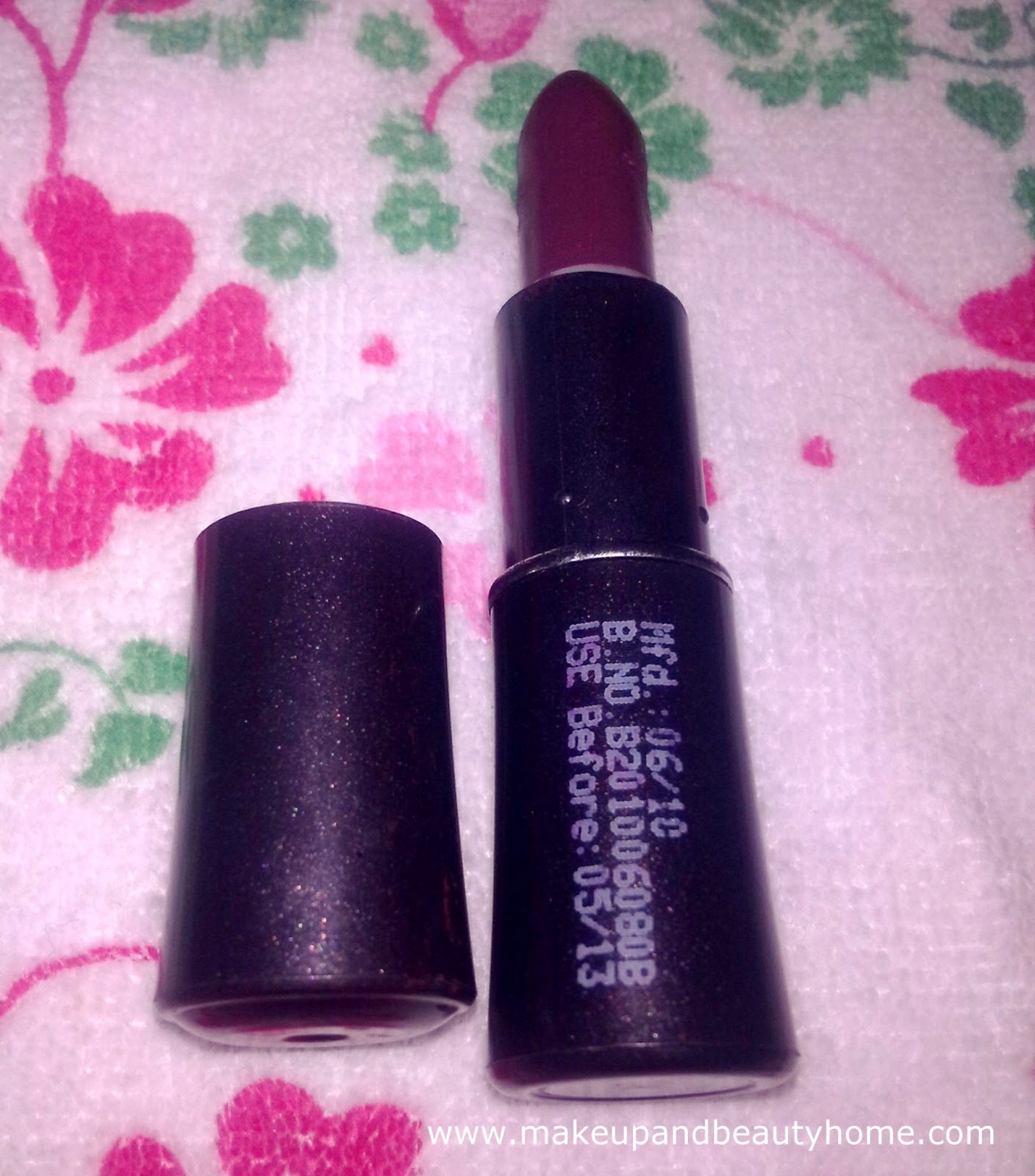 Avon Simply Pretty Plum Perfect Lipstick Review and Swatches