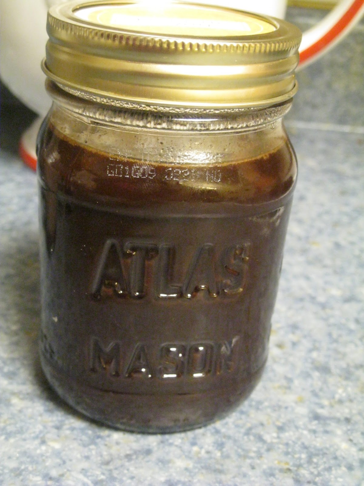 TIP GARDEN Make Your Own Chocolate Syrup