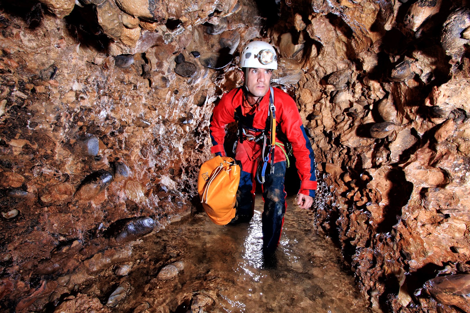 Club Troglobios Cueva de FuentemolinosBurgos