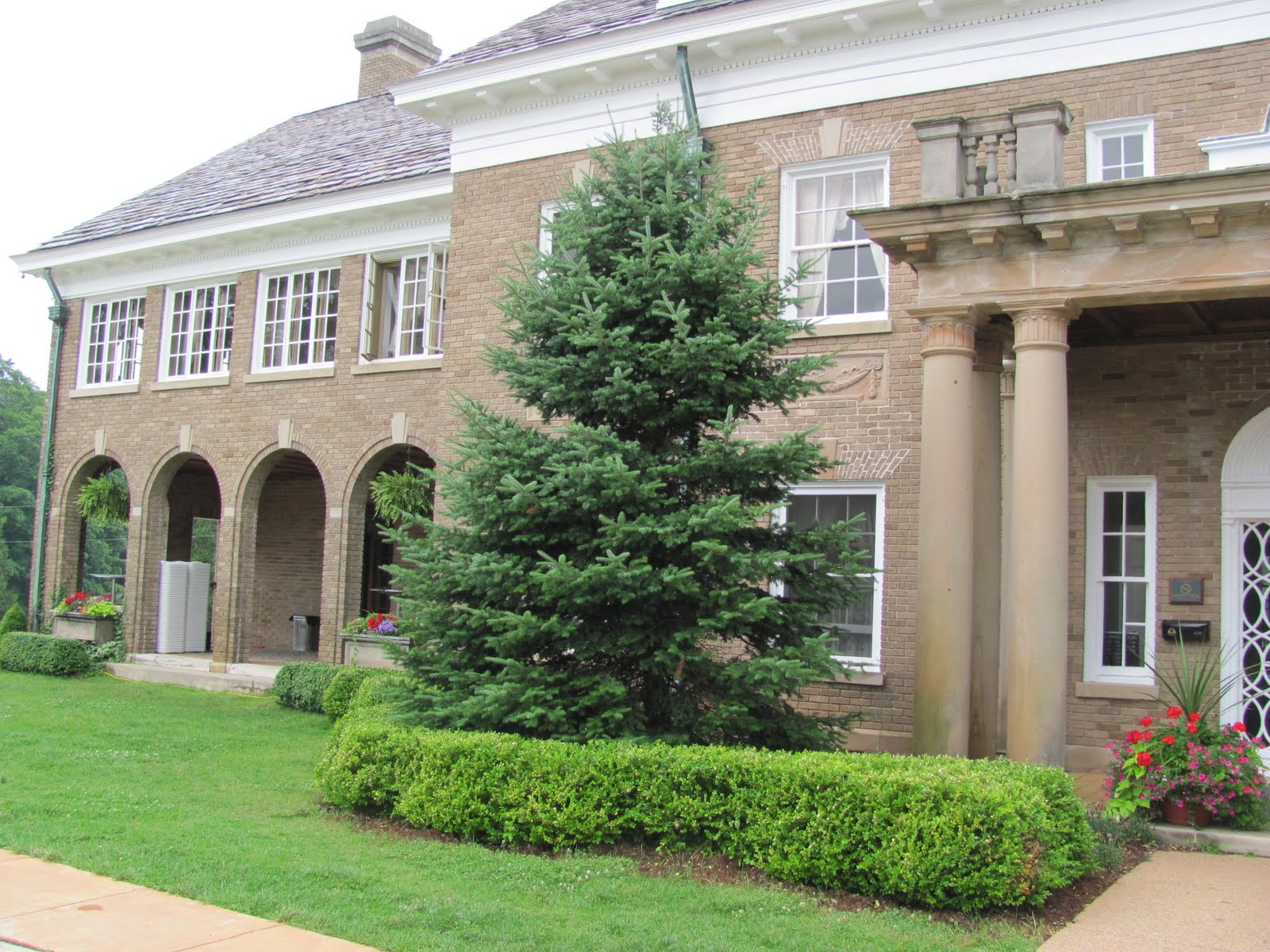 A Sprig of Lavender Summer Wedding at The Felt Estate Mansion