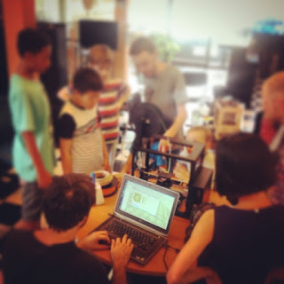 Teaching 3D printing at Hackerspace Phnom Penh