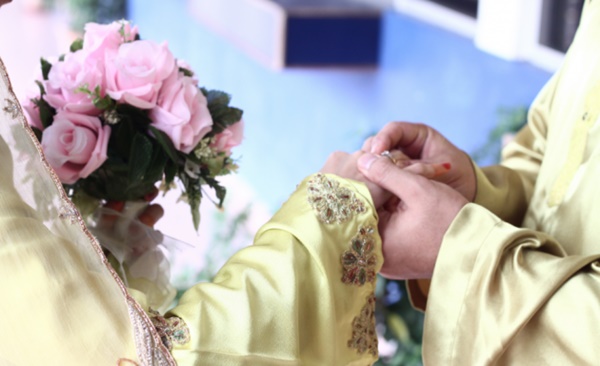 Pengakuan Isteri Mengenai Suami, JADIKAN Sebagai PENGAJARAN! Pengakuan Isteri Mengenai Suami, JADIKAN Sebagai PENGAJARAN!