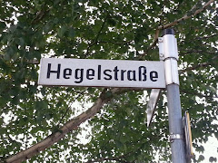 Hegel Sokağı/Caddesi