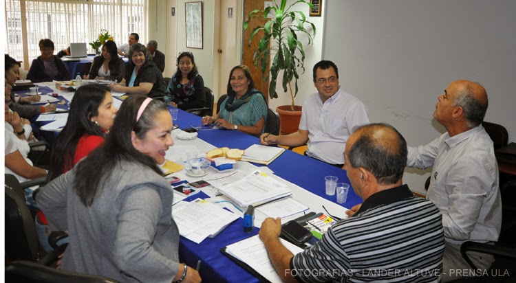 Reunión ampliada de la Comisión Central del Servicio Comunitario ULA. (Fotografía: Lander Altuve).