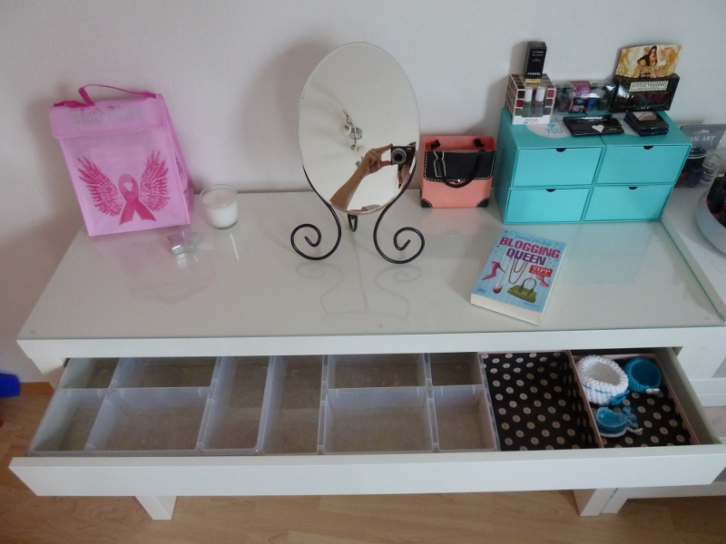 Jugendzimmer Komplett Set Ikea ~ glamourela`s glitterworld mein Schminktisch Malm von Ikea Jugendzimmer Komplett Set Ikea ~ glamourela`s glitterworld mein Schminktisch Malm von Ikea