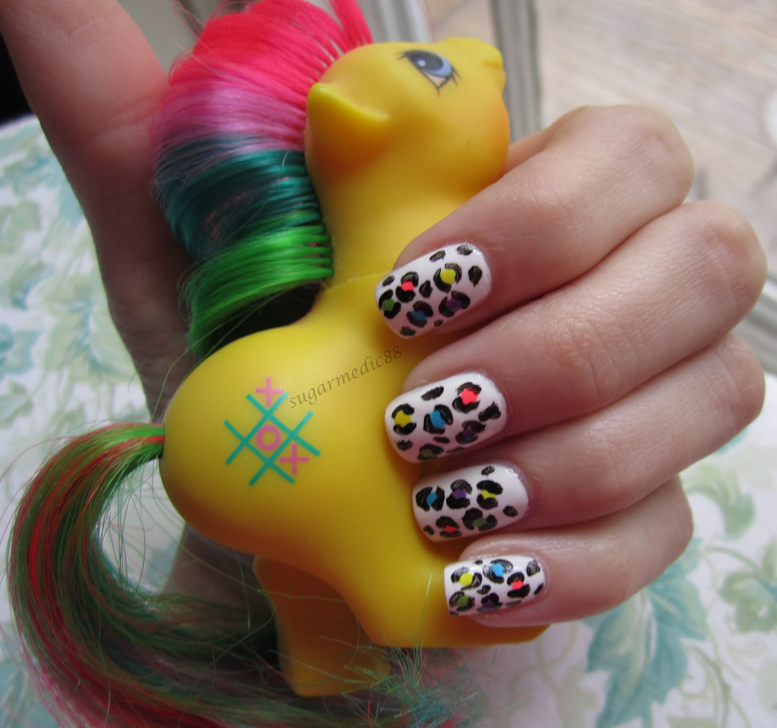 The Polished Medic: How To: 80s Neon/Bright Leopard Nails Tutorial