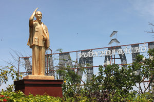 Hồ Chí Minh statue on the Big Mountain Hồ Chí Minh statue on the Big Mountain