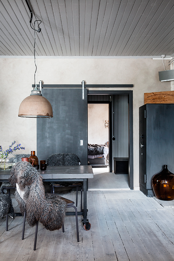 rustic touch... by the multidisciplinary artist : Johan Israelson