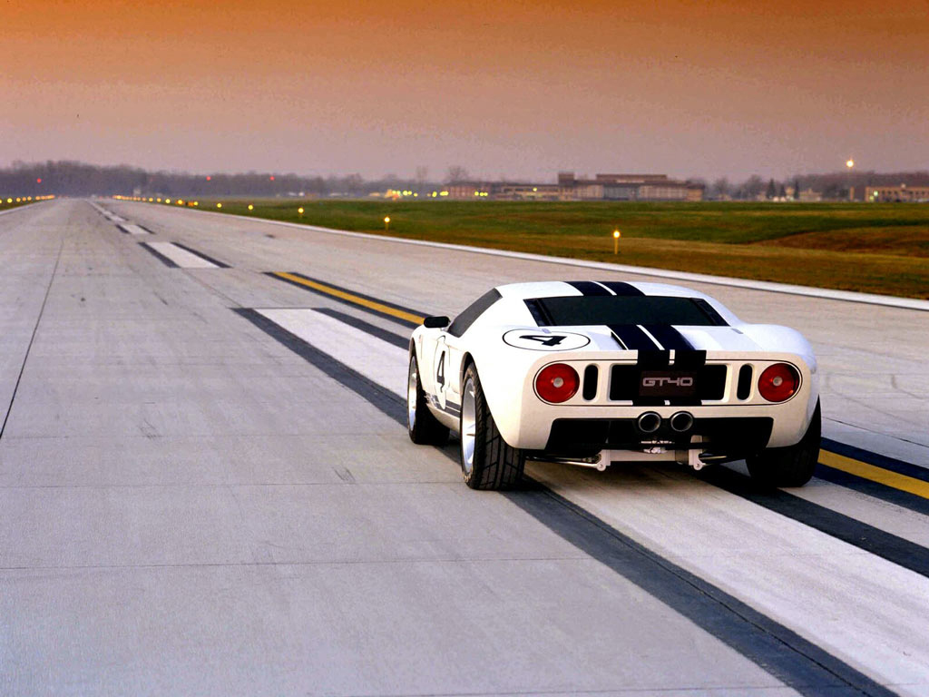 http://4.bp.blogspot.com/-zpc46FdlTcc/T4V7NhYxHLI/AAAAAAAAuV4/h3CVh2pZPMI/s1600/Ford+GT40+Cars+Wallpapers+(1).jpg