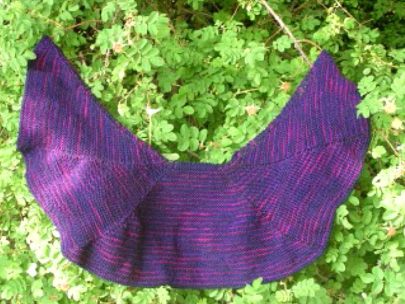 The Vermilion Bay Yarn Company: Bat Wing Shawl!