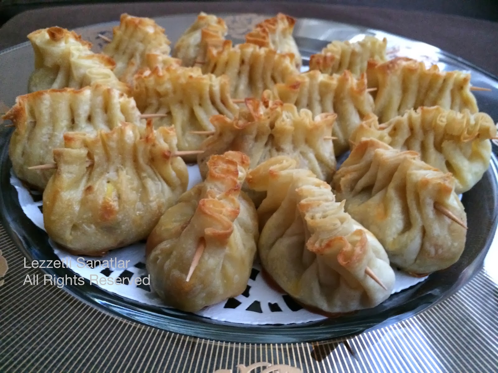 Lezzetli Sanatlar BÜZGÜLÜ KESE BÖREK