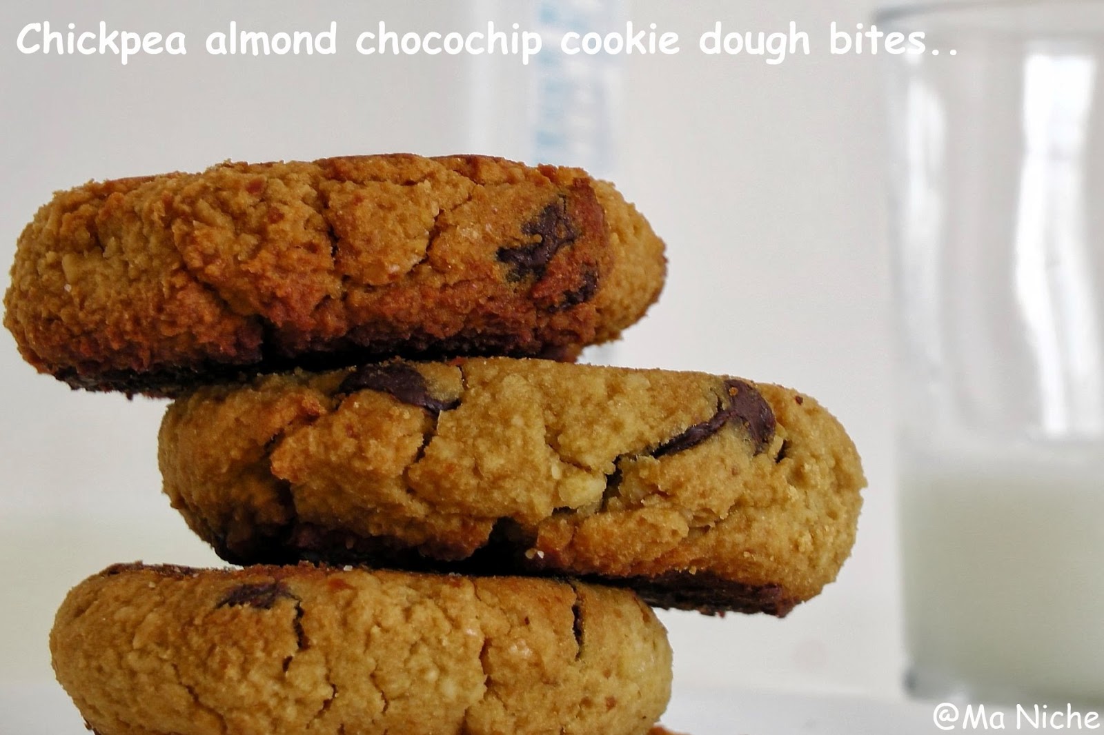 Ma Niche Chickpea almond chocochip cookie dough bites..