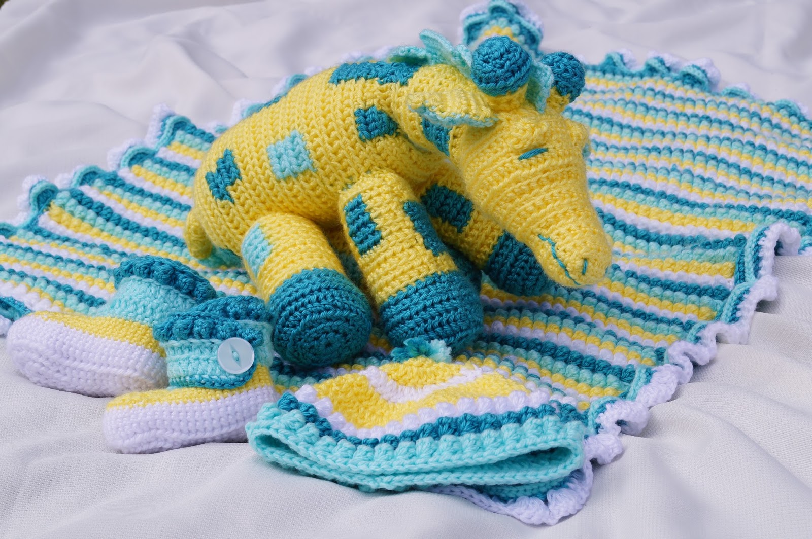 In My "Spare" Time Crochet Bobble Blanket!