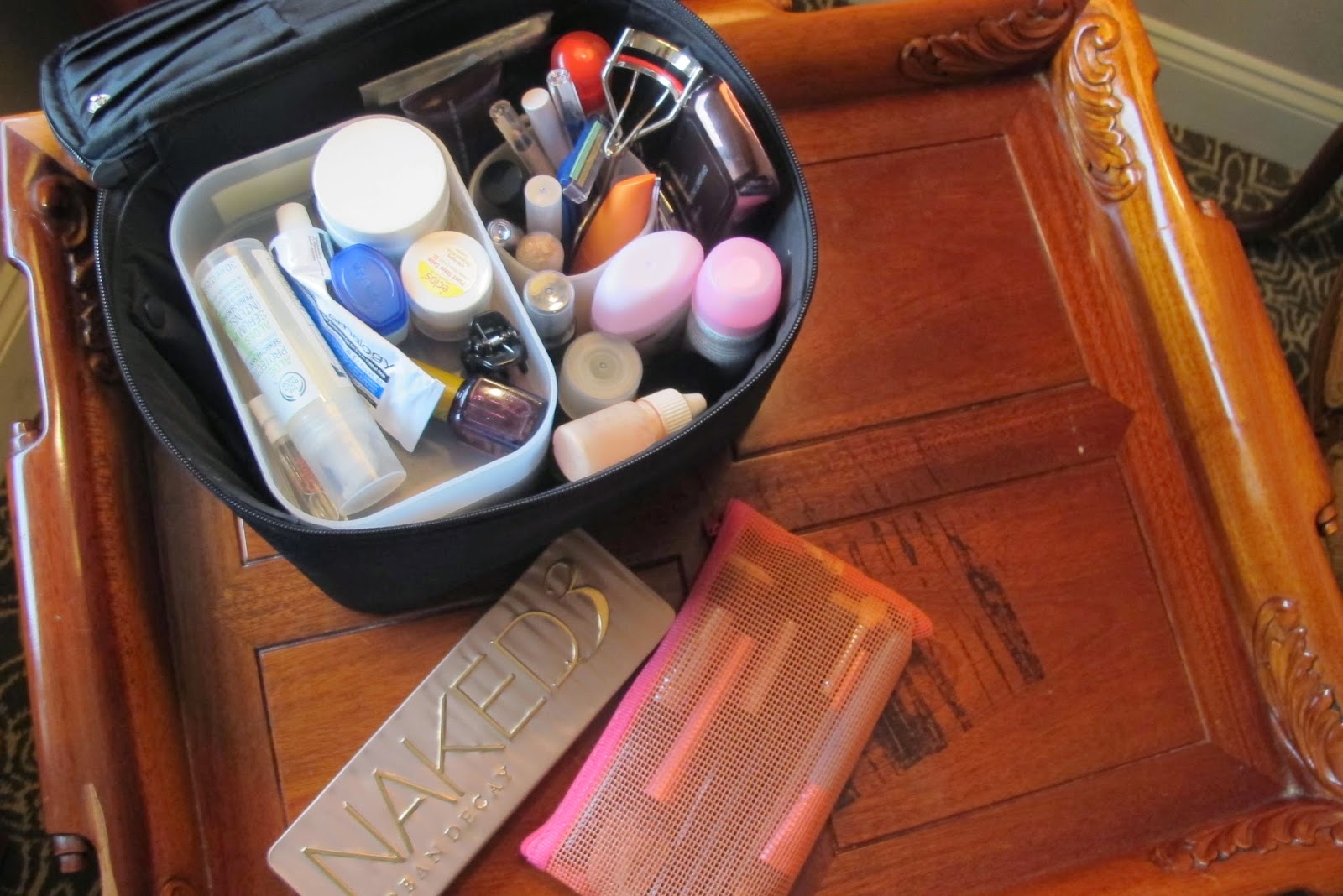 Hey Amadea Enjoy the little things Travel Essential Muji Makeup Box