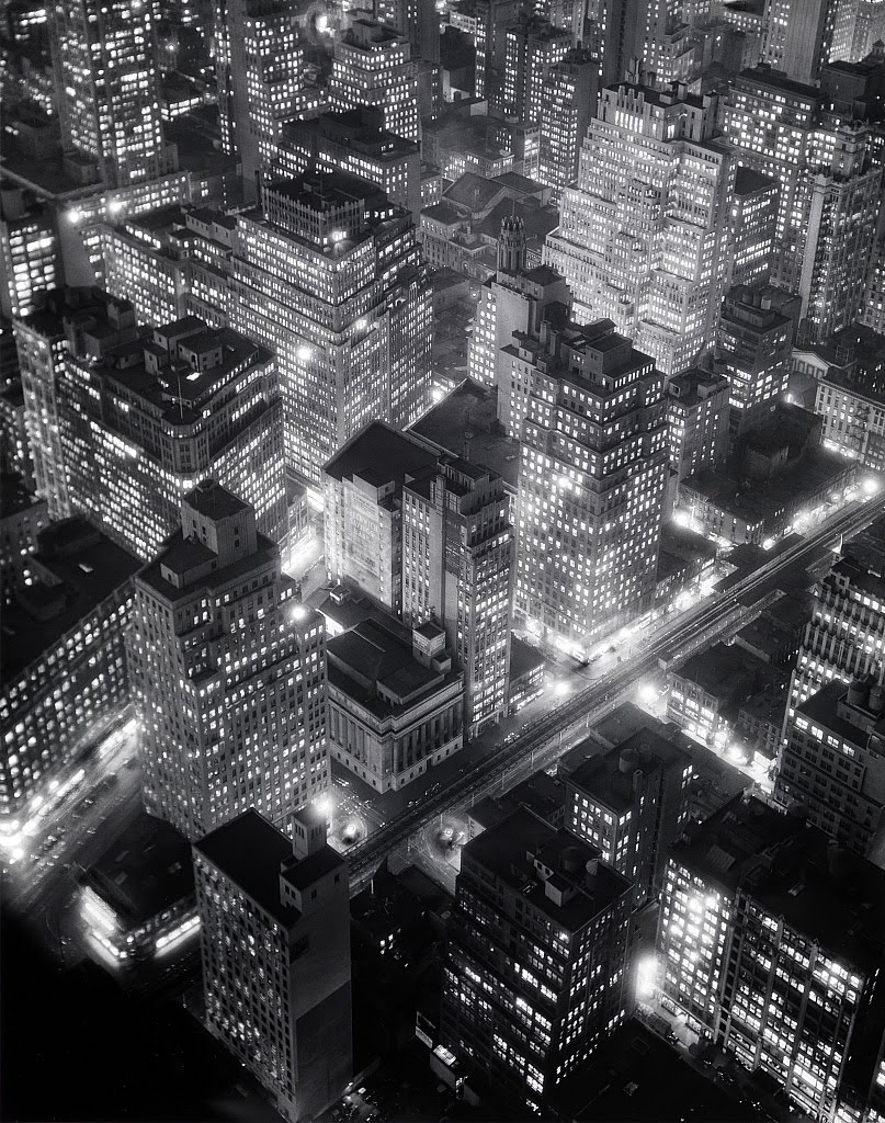 Berenice+Abbott+-+Night+View,+1932.jpg