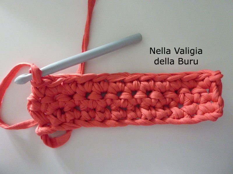 Come Fare Una Borsa Con Fondo Rettangolare Nella valigia della Buru: TUTORIAL free per borse in fettuccia all