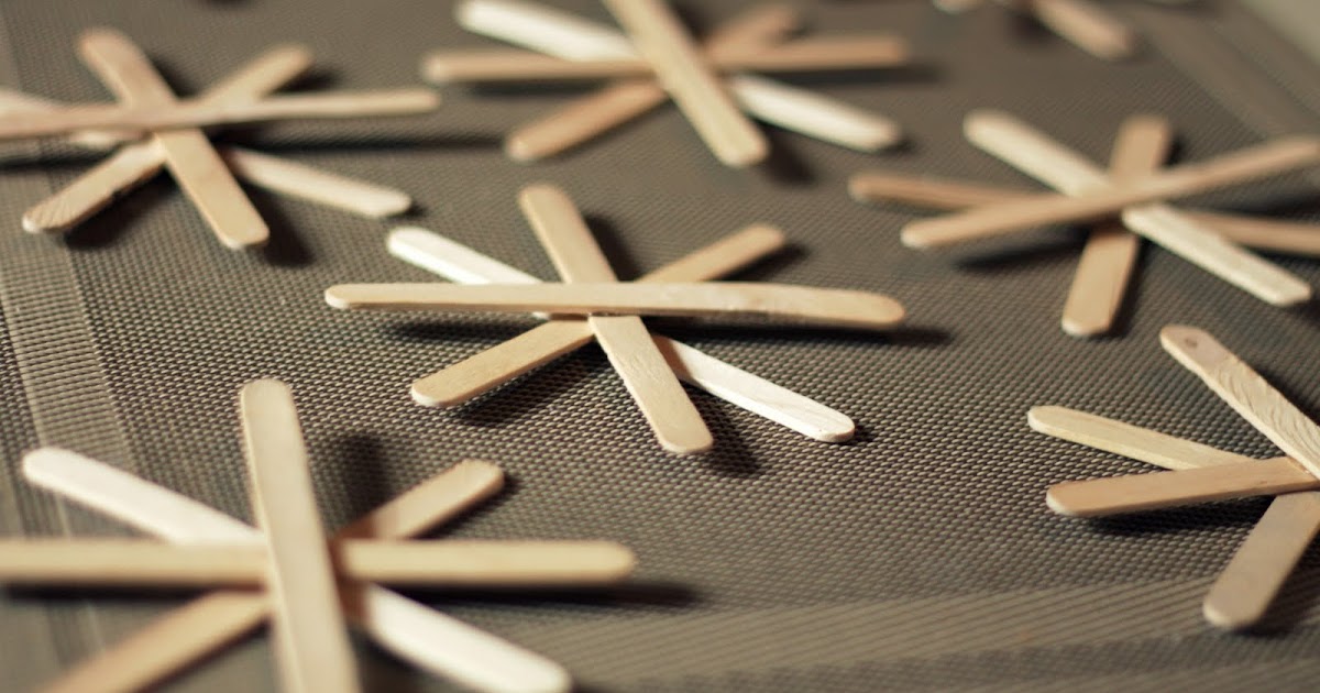 Mama Made It craft stick snowflakes