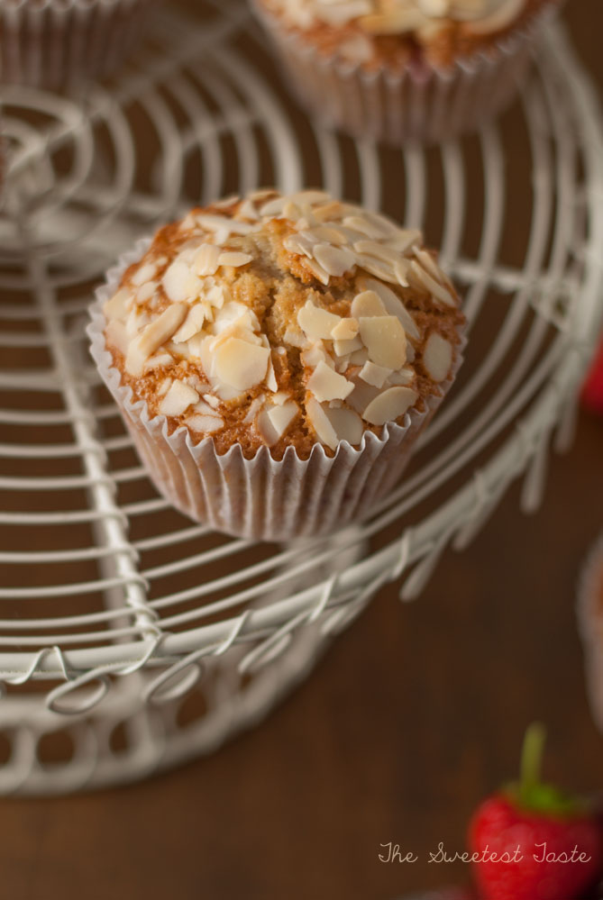 The Sweetest Taste Muffins de fresas y almendra