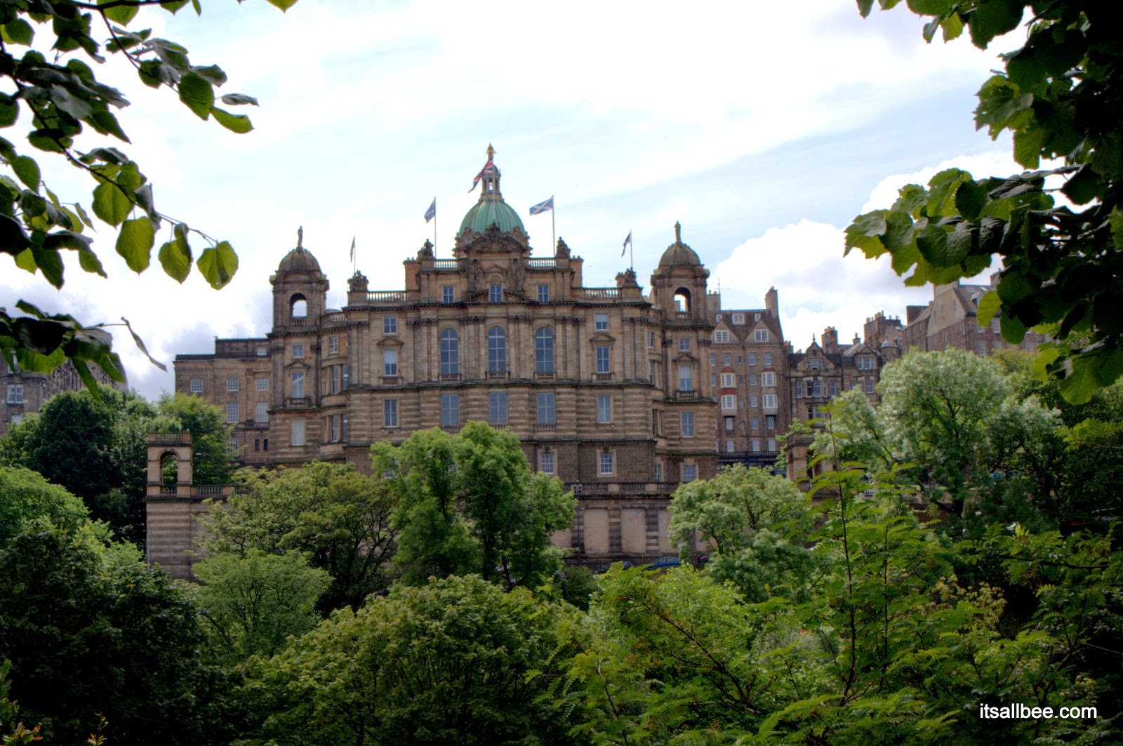 princess street gardens -Edinburgh princess street gardens -Edinburgh