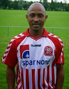 2.Benedict Vilakazi (157 cm) 2.Benedict Vilakazi (157 cm)