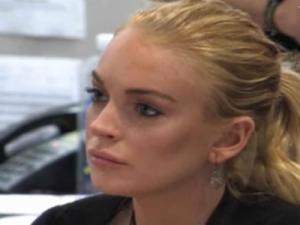 hot celebrities pics hollywood hot actress lindsay lohan pics,photos in court for necklace case