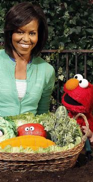 [Michelle+and+Elmo.jpg]