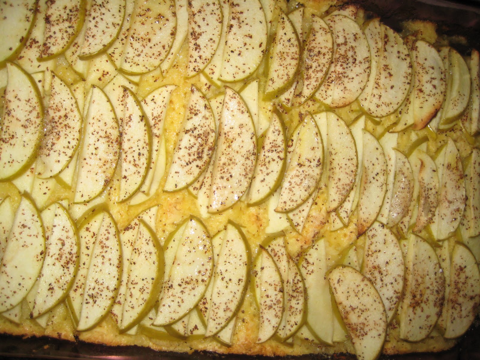 Apple Sour Cream Kuchen