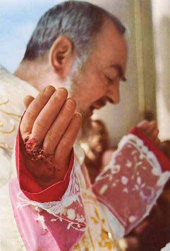 Los estigmas del Padre Pio