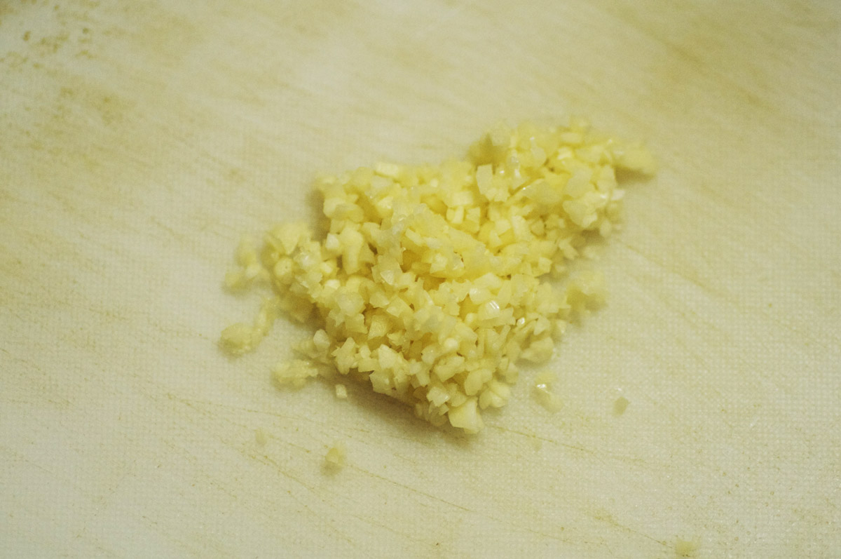 minced garlic