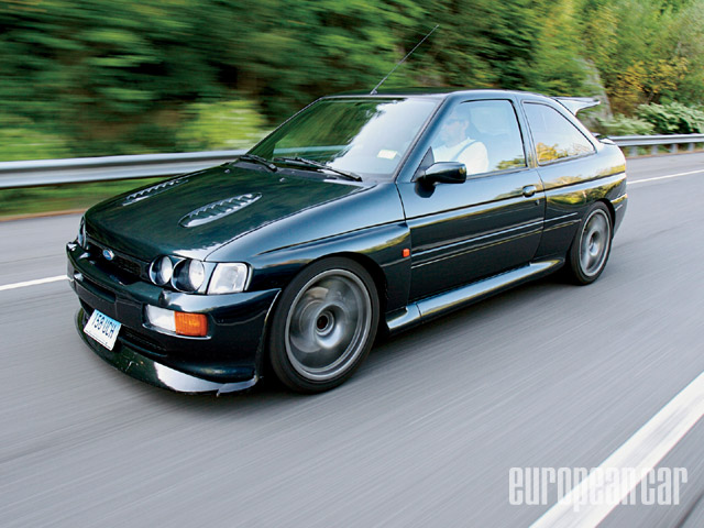 Tu garaje de 5 coches... un debate abierto en mil sitios. Epcp_0901_01_z%252B1996_ford_escort_rs_cosworth%252Bfull_view