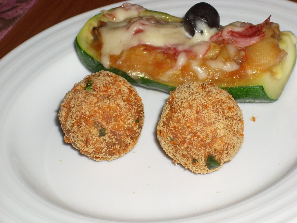 [Bolinhas+de+Atum.JPG]