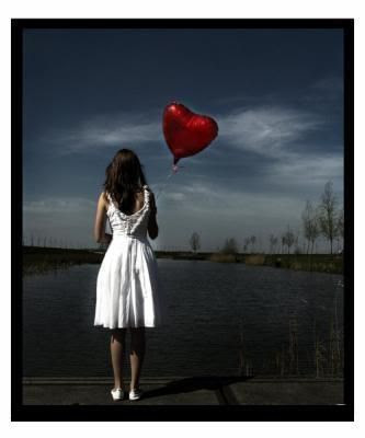 seule mais pas seule! Solitude+ballon+coeur+rouge