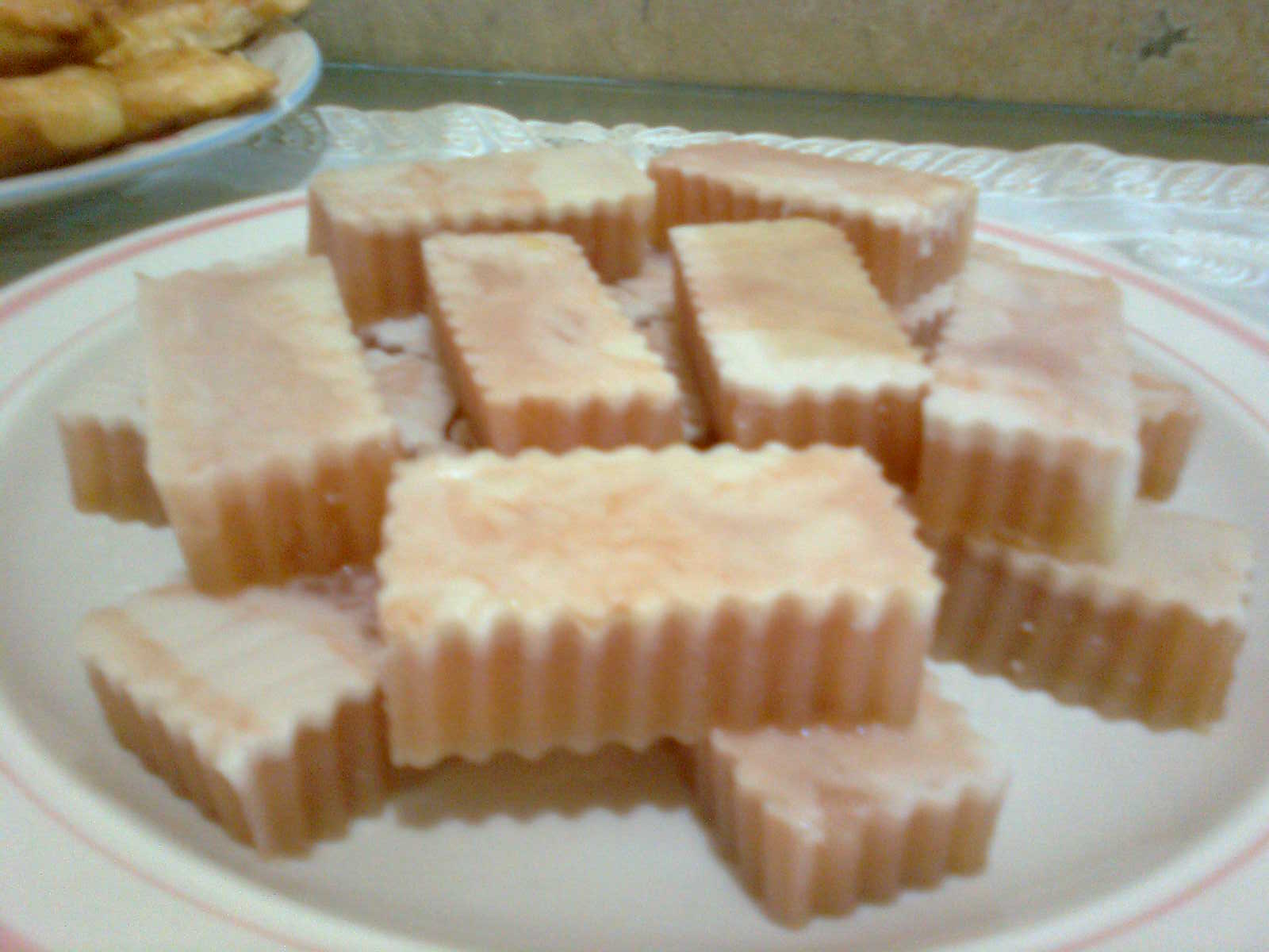 Agar-agar Santan bercorak