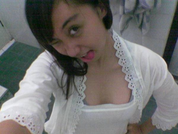 http://4.bp.blogspot.com/_-7041LBVPyY/SFpyzP4rfbI/AAAAAAAABhE/LYZDorSdoPo/s1600/friendster-facebook-15.jpg