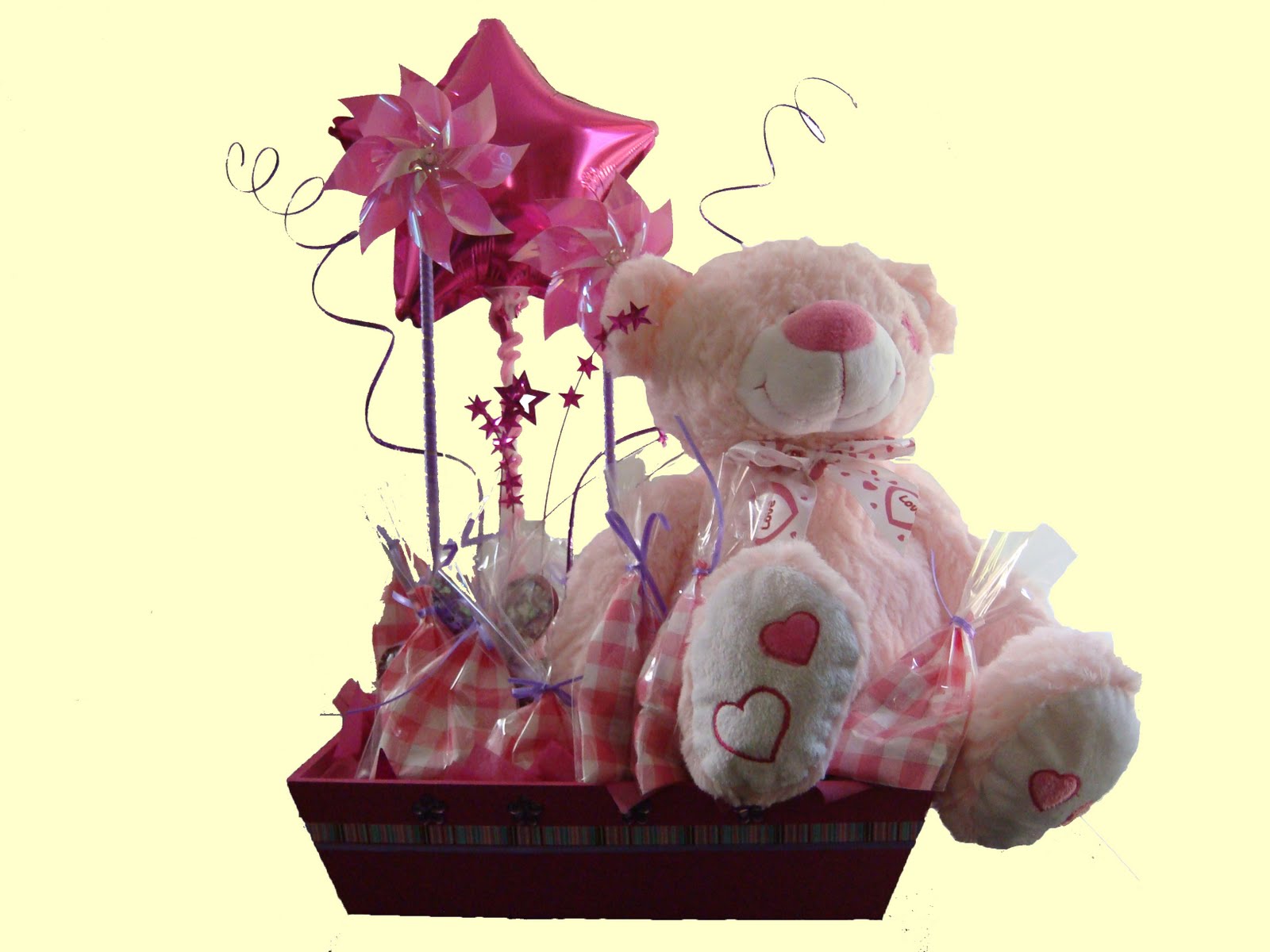 http://4.bp.blogspot.com/_-85zl3T6a6o/S85bNQwqYnI/AAAAAAAAAJc/Pn3vmRW7FcU/s1600/osito%20bolo%20copia.jpg